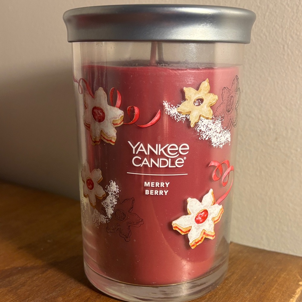 Yankee Candle Merry Berry Large - Picture 3 of 6